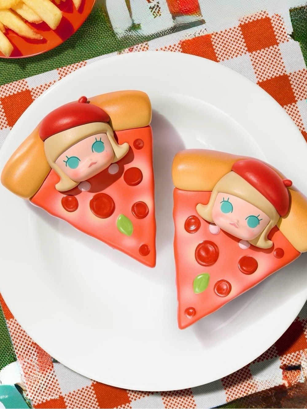 Pop Mart Italy Exclusive Molly Pizza Pop Bean! (2/$19)
